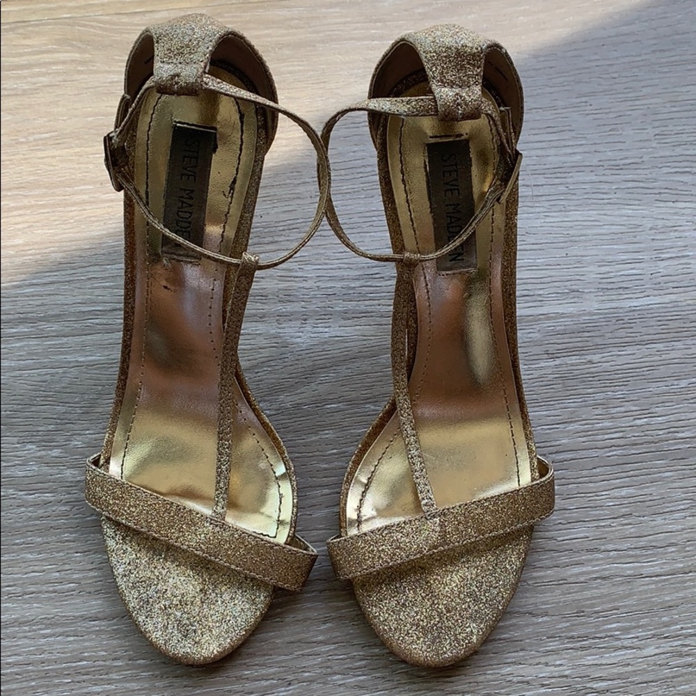 Steve Maddens high heels.
